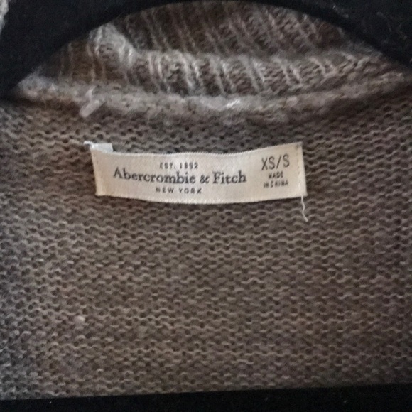 Abercrombie & Fitch Sweater - Picture 3 of 5